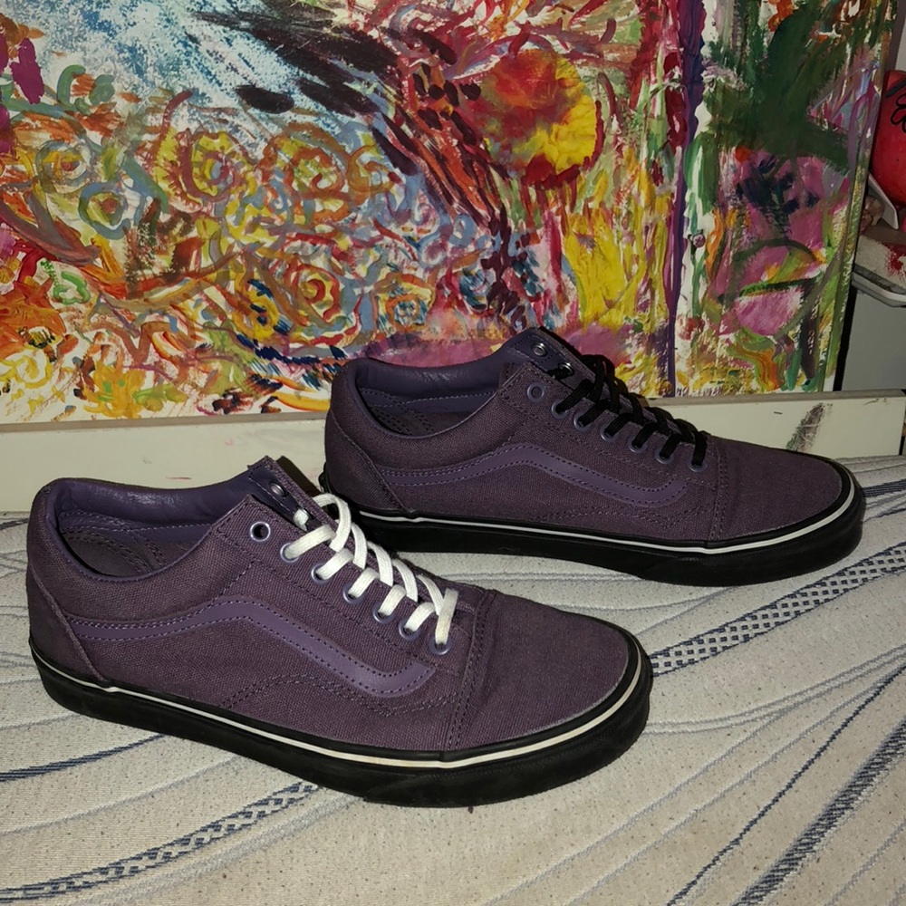 purple vans size mens : 8, woman’s : 9.5